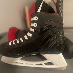 Black and Red Ice Hockey Skates #5